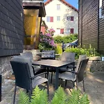 Townhouse Am Kurpark - Ferienhaus, 2 Schlafzimmer, Arcade, Wallbox, Inklusive Waesche *
