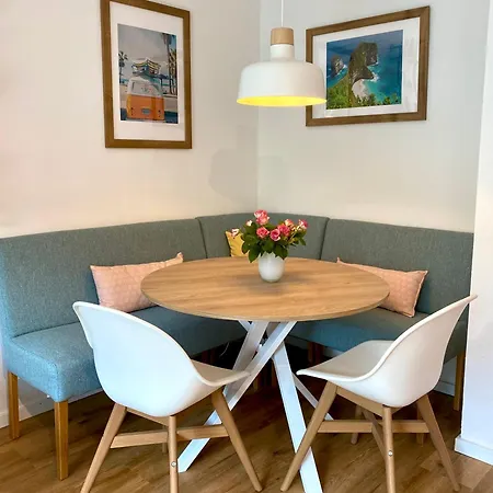 Townhouse Am Kurpark - Ferienhaus, 2 Schlafzimmer, Arcade, Wallbox, Inklusive Waesche Apartment *