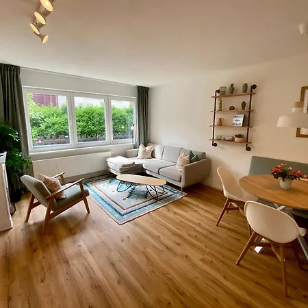 Apartment Townhouse Am Kurpark - Ferienhaus, 2 Schlafzimmer, Arcade, Wallbox, Inklusive Waesche *
