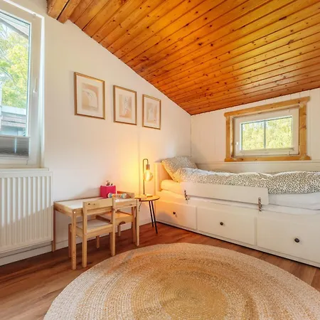 Townhouse Am Kurpark - Ferienhaus, 2 Schlafzimmer, Arcade, Wallbox, Inklusive Waesche *