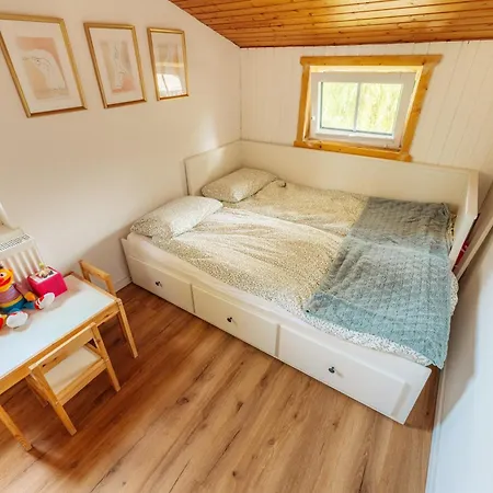 Townhouse Am Kurpark - Ferienhaus, 2 Schlafzimmer, Arcade, Wallbox, Inklusive Waesche Apartman *