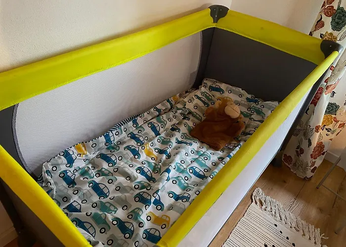 Townhouse Am Kurpark - Ferienhaus, 2 Schlafzimmer, Arcade, Wallbox, Inklusive Waesche *
