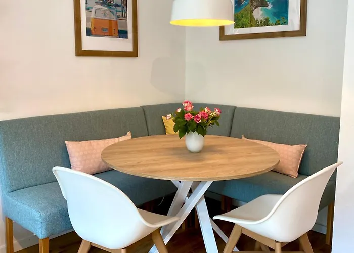 Townhouse Am Kurpark - Ferienhaus, 2 Schlafzimmer, Arcade, Wallbox, Inklusive Waesche Daire *