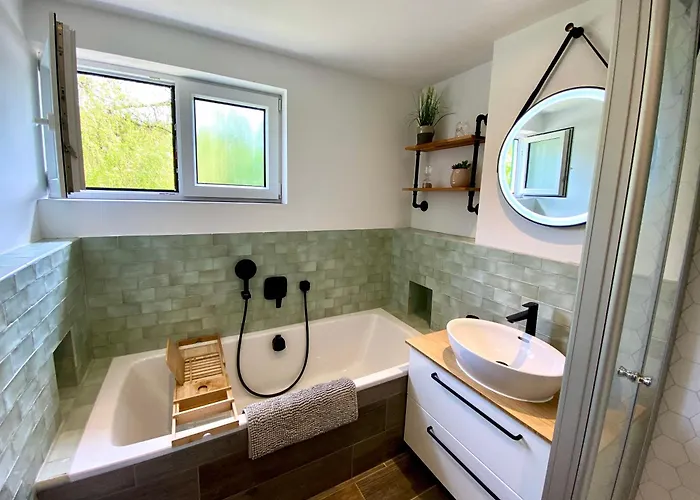 Townhouse Am Kurpark - Ferienhaus, 2 Schlafzimmer, Arcade, Wallbox, Inklusive Waesche Daire Braunlage